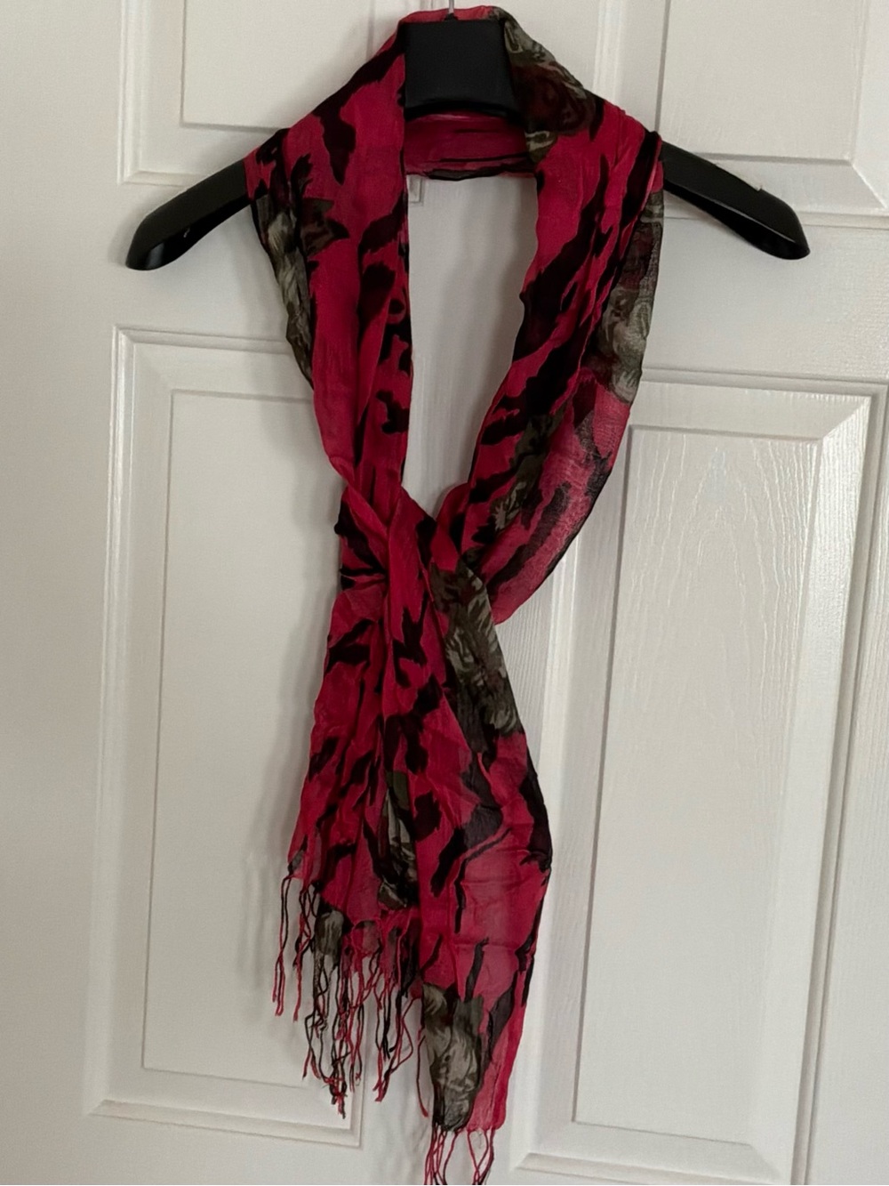 Women's Hot Pink Patterned Scarf